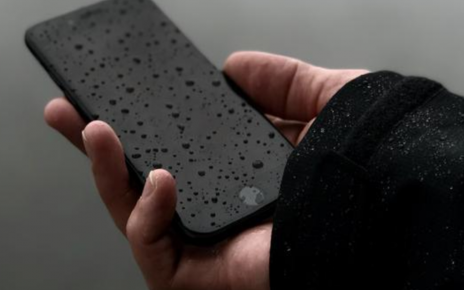 Tips Lindungi Ponsel Anda saat Musim Hujan Berikut Tipsnya