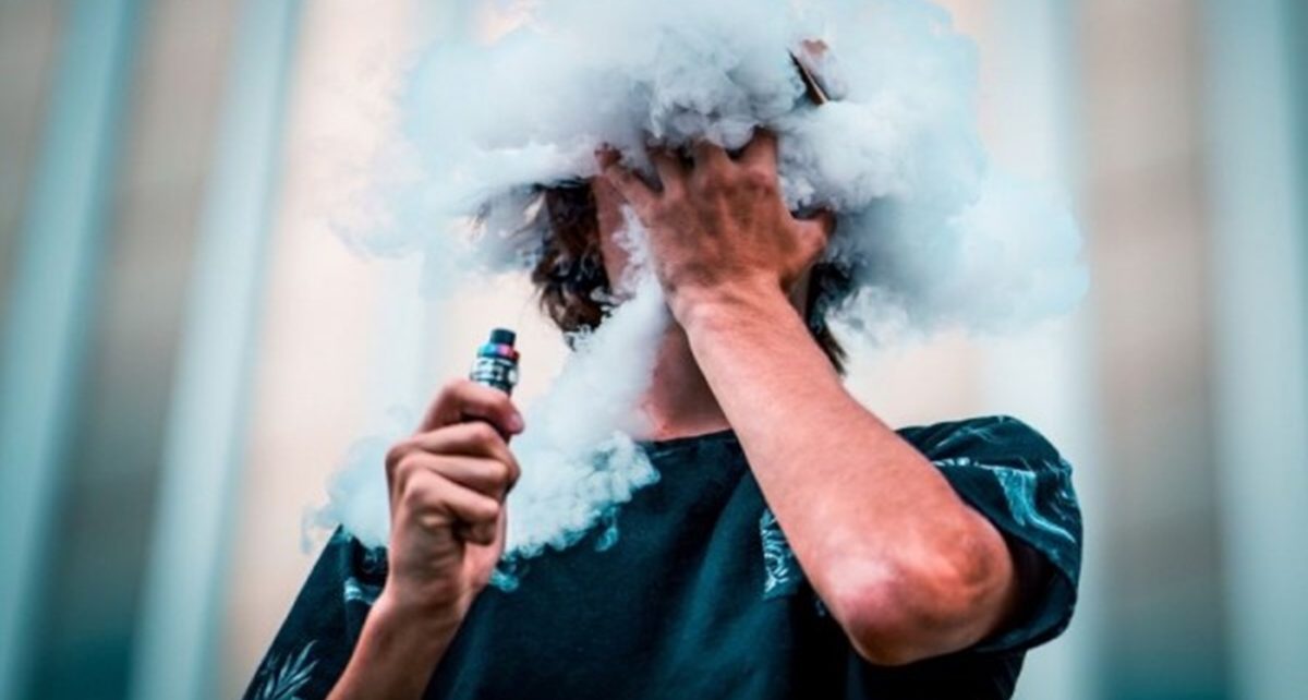 5 Mitos yang Berbahaya Seputar Menjaga Kesehatan, Termasuk Vaping