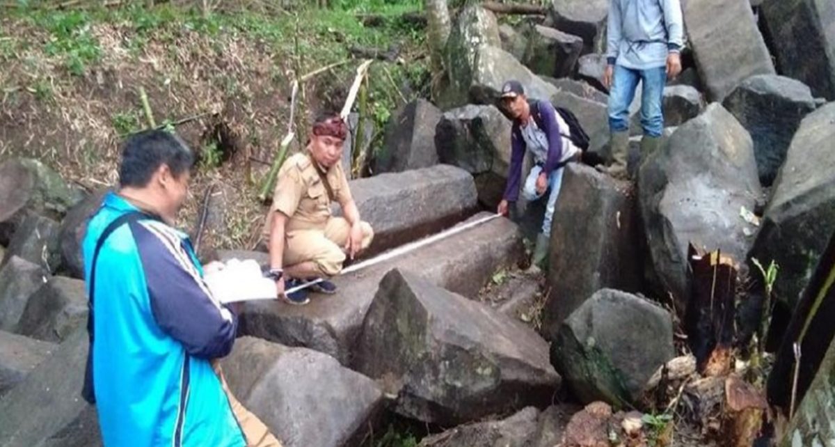 Batu Misterius Sumedang Ini Penjelasan Arkeolog