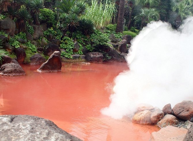 Melihat Keunikan Kolam Neraka Beppu