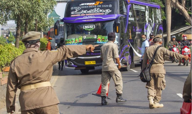 Bahaya Selundupkan Pemudik di Bagasi Bus