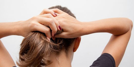 5 Hal Tanpa Disadari Bisa Merusak Rambut