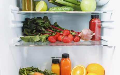 5 Makanan yang Sebaiknya Ditaruh di Kulkas