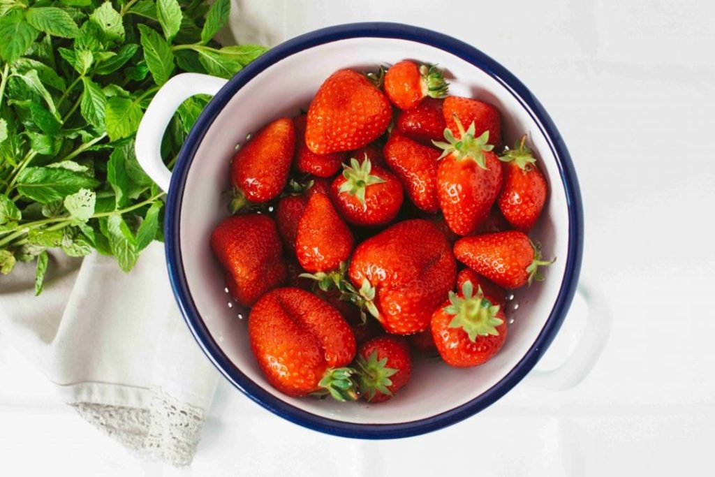 Buah dengan Kandungan Air Paling Tinggi