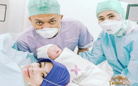 Anak Pertama Nathalie Holscher Lahir Di Tanggal Cantik, Sule : Beryukur