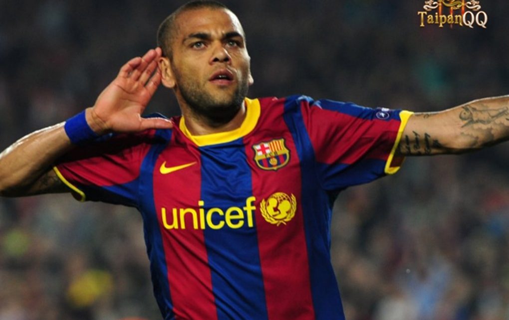 Dani alves Dikontrak Barca Lagi, Alves Punya Tugas Berat