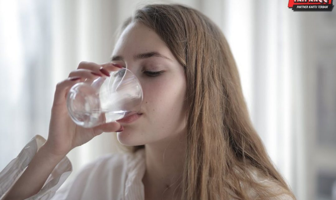 Minum Air Dingin Benarkah Dapat Menyebabkan Batuk?