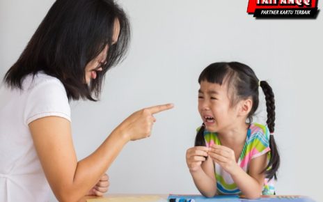 Tips Mendidik Anak agar Tidak Bertindak Kasar, Jangan Dimarahi!