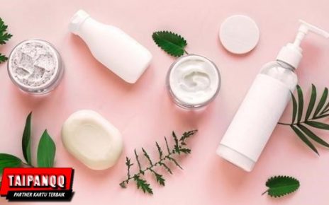 Kandungan yang ada di Produk Kecantikan Bisa Bikin Muka Lembap