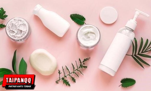 Kandungan yang ada di Produk Kecantikan Bisa Bikin Muka Lembap