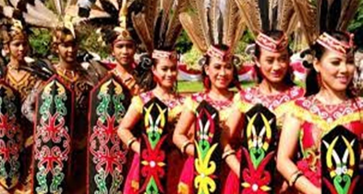 asal usul Tradisi Suku Dayak