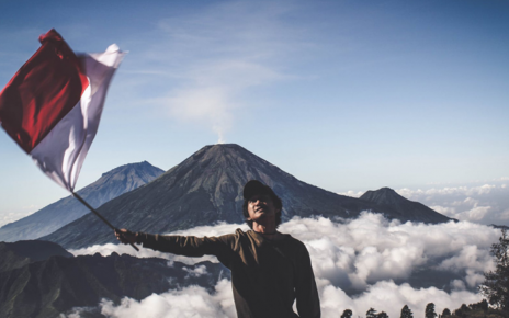 Tunjukan Bangga Jadi Indonesia