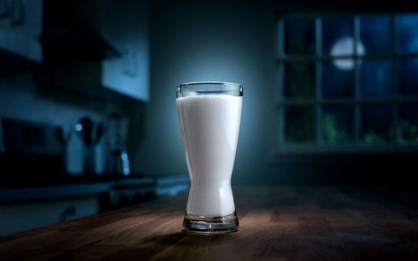 10 Manfaat Minum Susu Sebelum Tidur, Tidak Hanya Buat Tidur Lebih Nyenyak