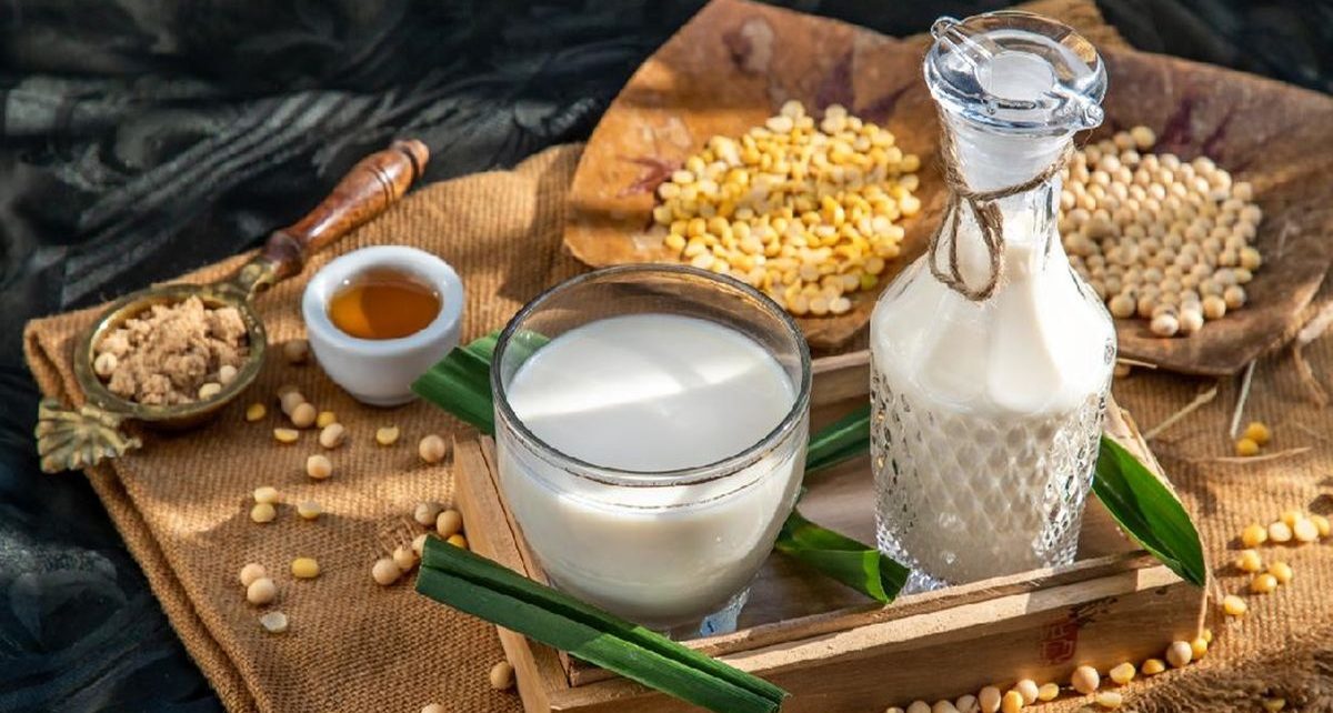 12 Manfaat Susu Kedelai untuk Kesehatan dan Diet, Kandungan Nutrisinya Melimpah