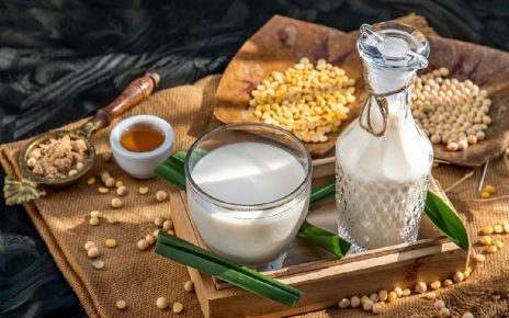 12 Manfaat Susu Kedelai untuk Kesehatan dan Diet, Kandungan Nutrisinya Melimpah