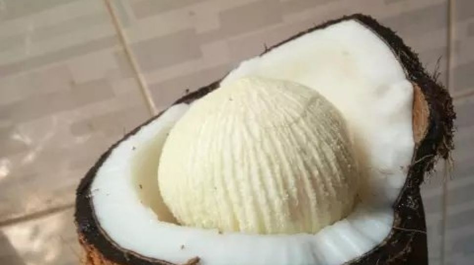 5 Cara Menggunakan Air Kelapa untuk Kesehatan Kulit Wajah