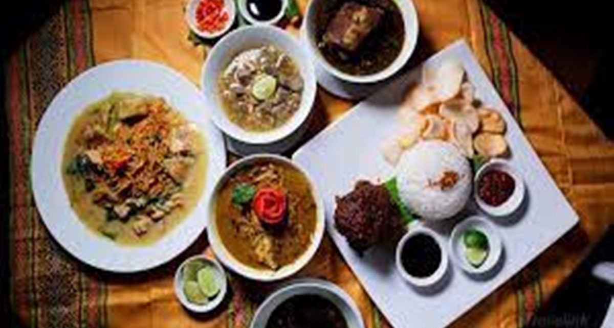 14 Wisata Kuliner Makassar Paling Populer, Kaya Cita Rasa