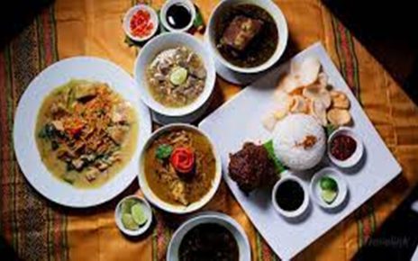 14 Wisata Kuliner Makassar Paling Populer, Kaya Cita Rasa