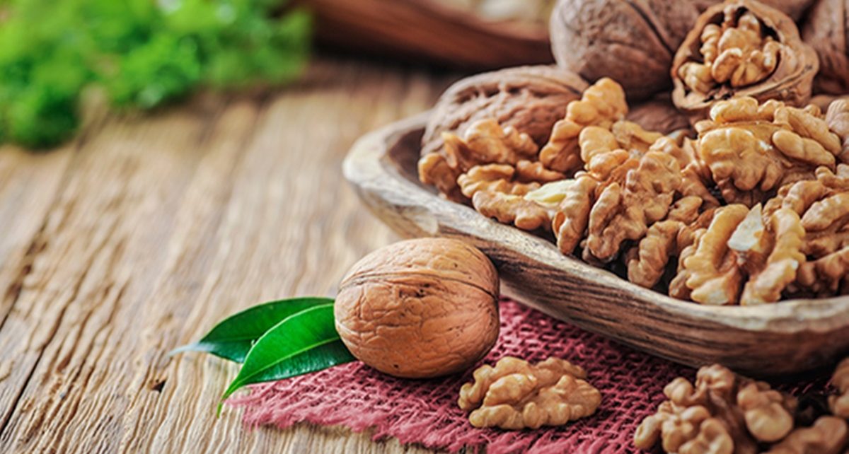 12 Manfaat Kacang Kenari untuk Kesehatan, Kaya Antioksidan