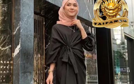 Warna Jilbab Cocok dengan Gamis Hitam