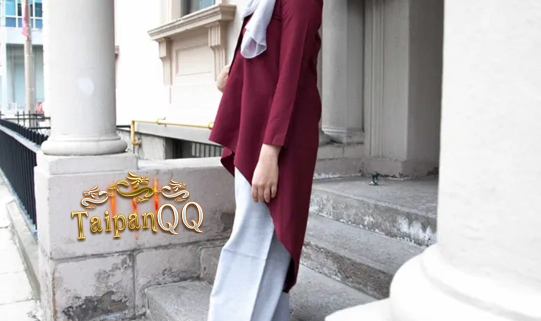 Baju Cocok Dengan Jilbab Abu