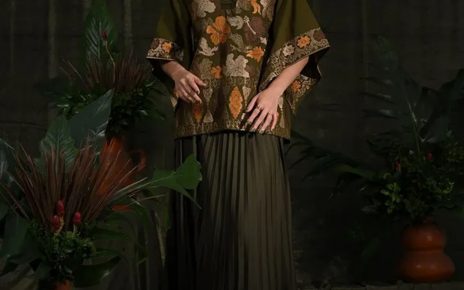 Model Blus Batik Non Formal