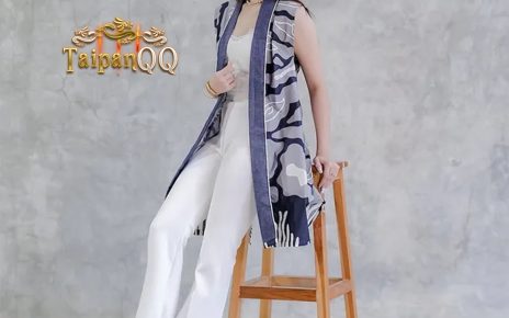 Model Outer Batik Kekinian