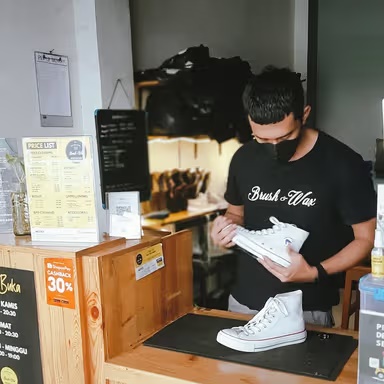 Tempat Cuci Sepatu Terdekat di Depok